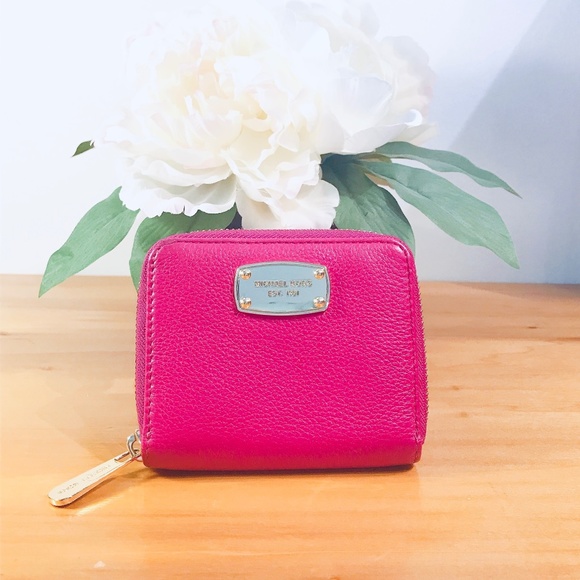 Michael Kors Pink Leather Wallet - Picture 1 of 7